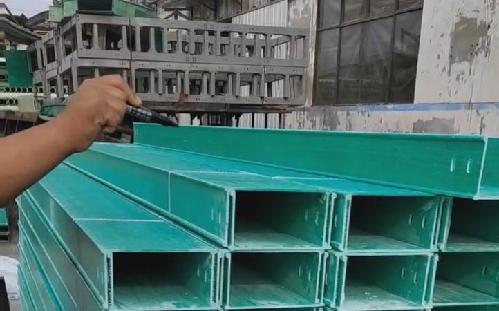 包頭玻璃鋼電纜橋架