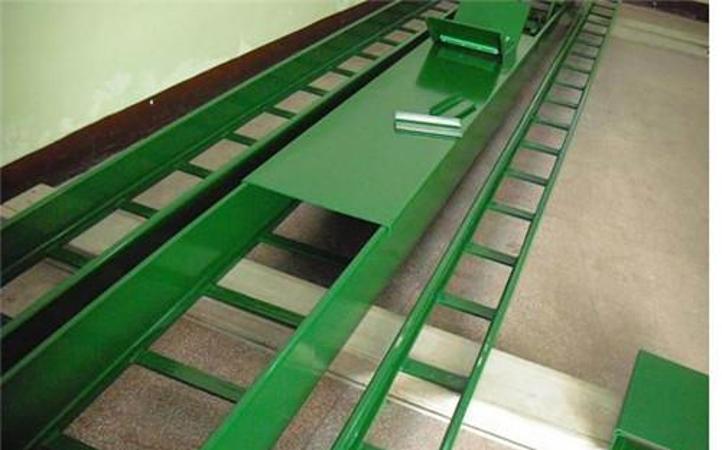 新鄭槽式玻璃鋼電纜橋架廠家報價